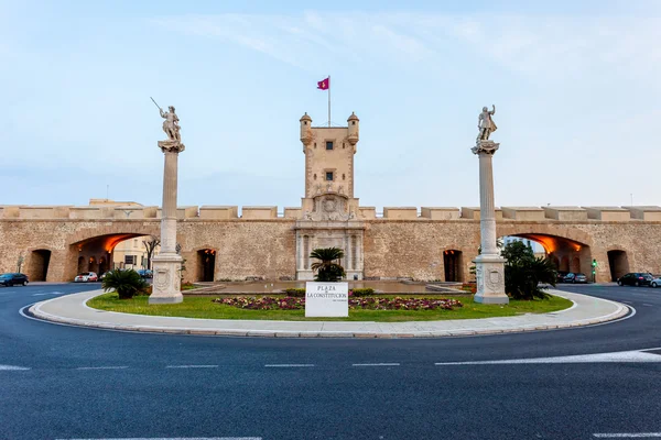 Puertas de la Tierra de Cádiz, España — Foto de Stock