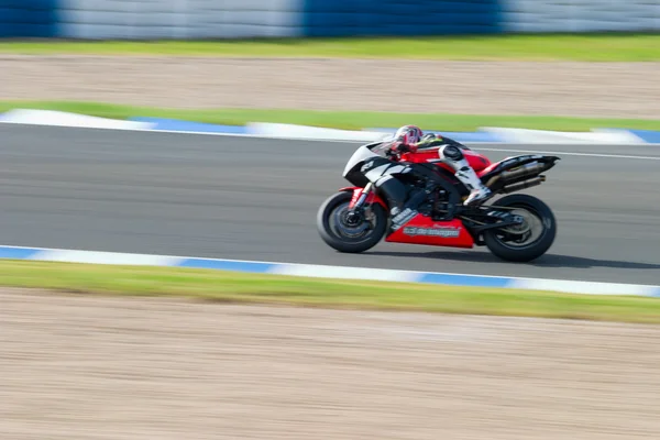 Piloto de motociclismo de Fórmula Extrema en el campeón de España — Foto de Stock