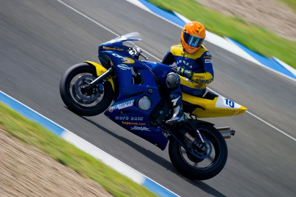 スペイン選手権スーパー スポーツのオートバイのパイロット — ストック写真