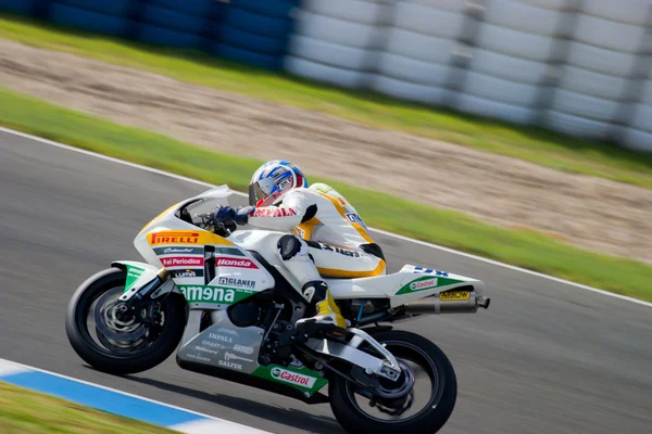 スペイン選手権スーパー スポーツのオートバイのパイロット — ストック写真
