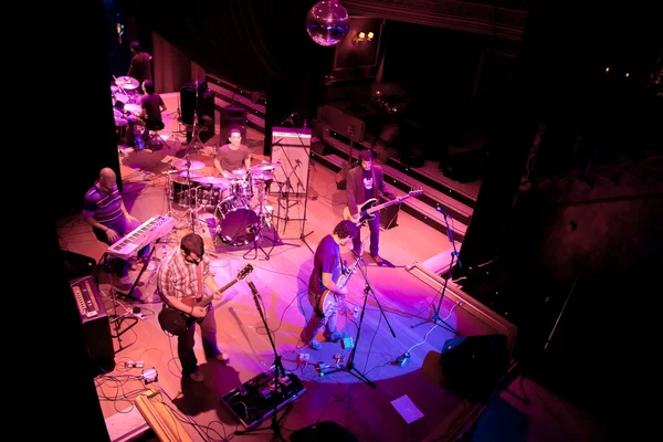 Koncert grupy indie pop, szampana na kwi 24, 2009 — Zdjęcie stockowe