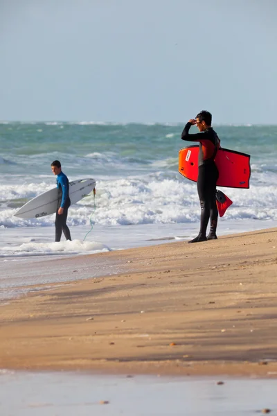 Bodyboader en surfer — Stockfoto