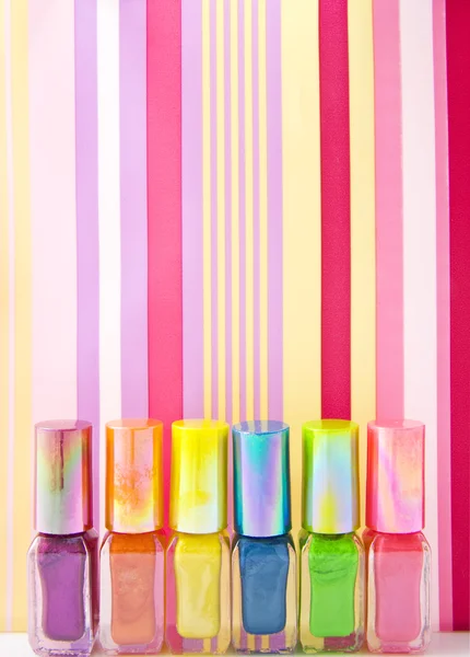 Kleurrijke nailpolish — Stockfoto