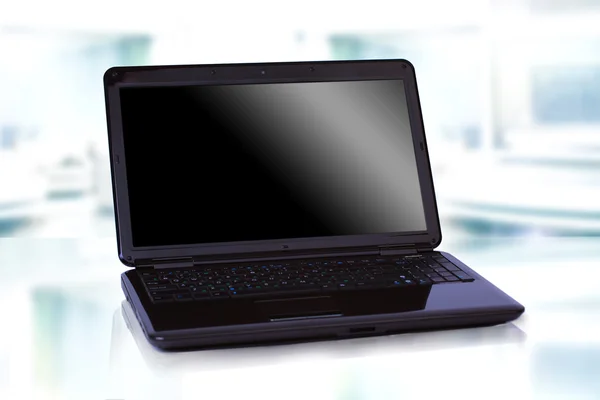Cienki laptop czarny — Zdjęcie stockowe