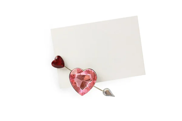Κοντινό πλάνο της κάρτας σημείωμα με καρδιά σε άσπρο φόντο — Φωτογραφία Αρχείου