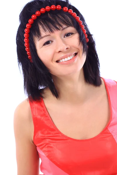 Όμορφη νεαρή γυναίκα με κόκκινες χάντρες — Φωτογραφία Αρχείου