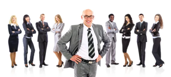 Manliga affärsman ledare stå framför hans team — Stockfoto