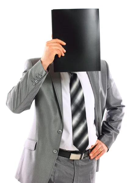 Uomo d'affari che ha paura di tutto e si copre il volto della cartella aziendale — Foto Stock