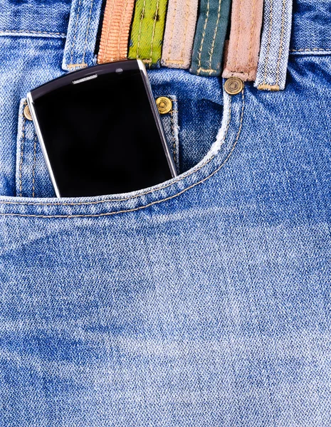 Telefon komórkowy w Twojej kieszeni dżinsów — Zdjęcie stockowe