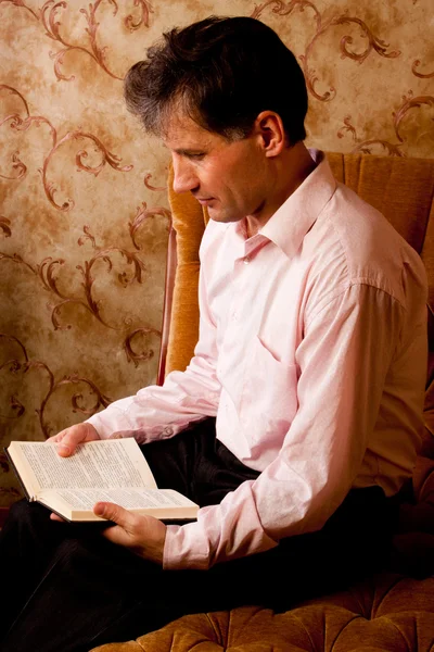 A man with a book — Stock Photo, Image