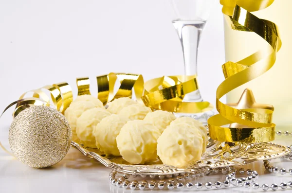 Champagne, glas en oudejaarsavond — Stockfoto