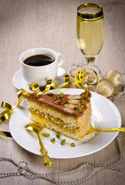 Halva-Kuchen, Kaffee und Champagner — Stockfoto