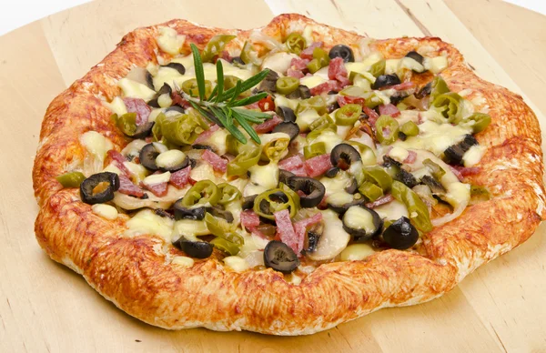 lezzetli ev pişmiş biberli pizza