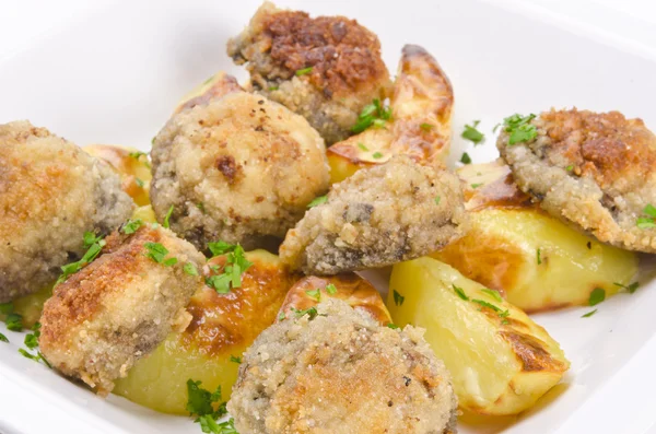 Champignon-Pfanne mit Kartoffeln — Stockfoto