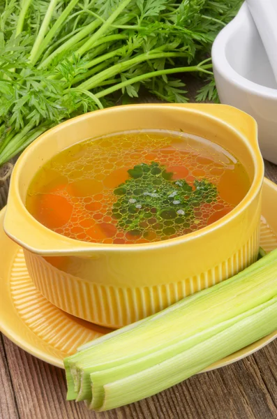 Clear broth — Stock Photo, Image