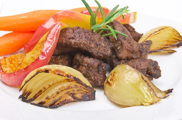 stock image Roasted liver with vegetables and apple