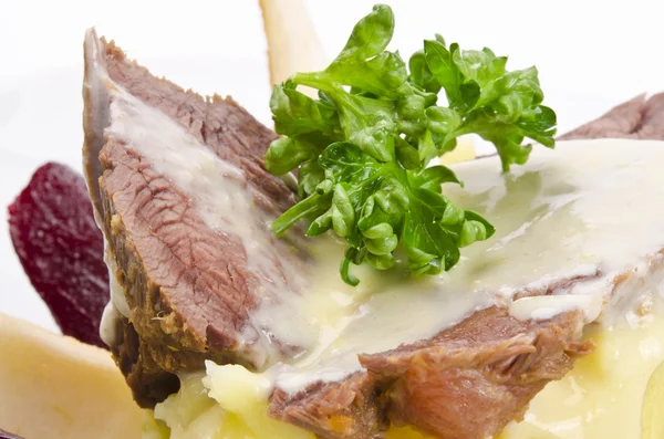 Beef with horseradish sauce — Stock Photo, Image