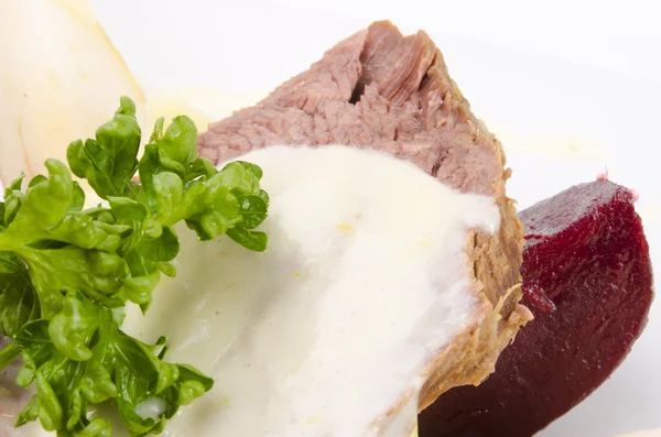 Beef with horseradish sauce — Stock Photo, Image