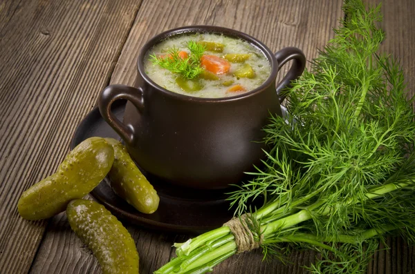 Polský nakládané okurky polévka — Stock fotografie