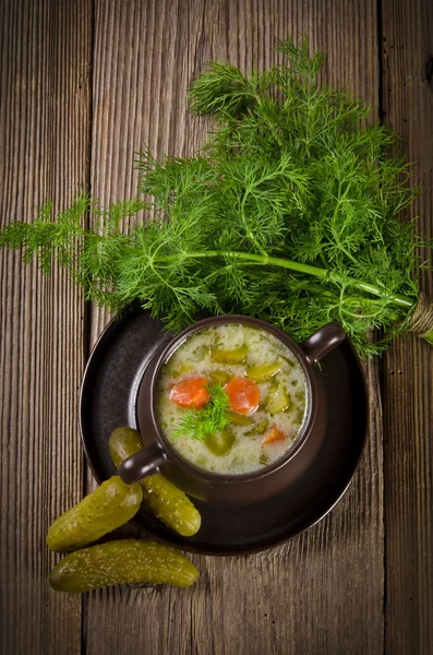 Polskie ogórki kiszone zupa — Zdjęcie stockowe