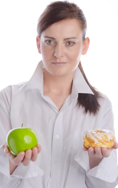 Kvinna med apfel och tårta — Stockfoto
