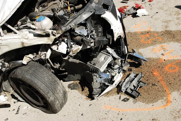 Danni auto dopo incidente in autostrada — Foto Stock
