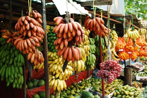 Loja de frutas de rua em Sri Lanka — Fotografia de Stock
