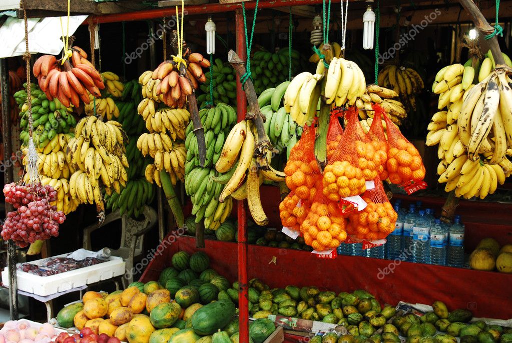 Street fruit shop in Sri-Lanka — Stock Photo © JANIFEST #8088916