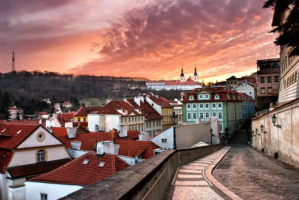 Günbatımı (Çek Cumhuriyeti, Prag eski şehir panoraması) — Stok fotoğraf