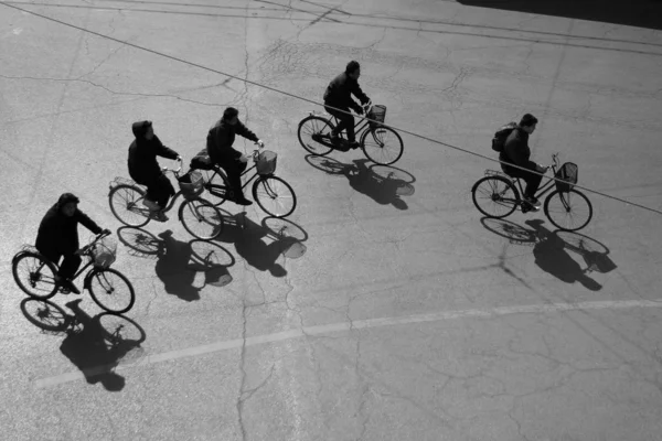 Jazda na rowerze w Pekinie — Zdjęcie stockowe