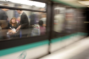 Paris'te metro