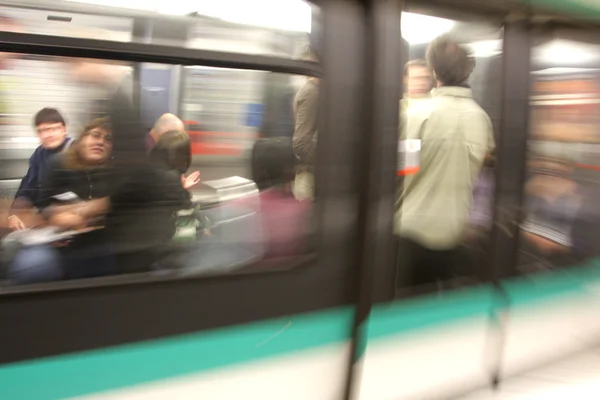 Paris'te metro — Stok fotoğraf