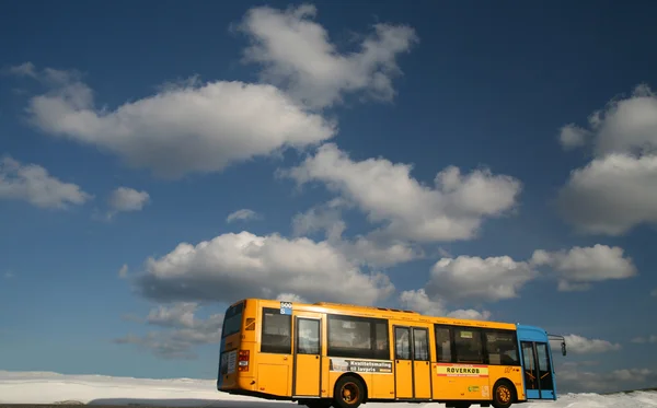 Транспорт на автобусе — стоковое фото