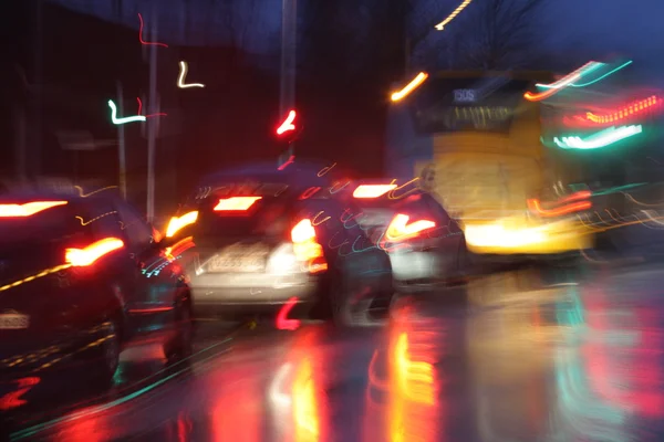 Traffico notturno — Foto Stock