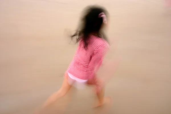 Ребенок в море в денмарке — стоковое фото
