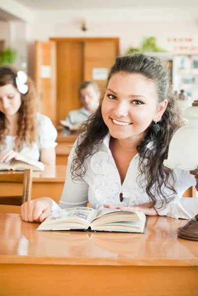 Glücklicher Leser — Stockfoto