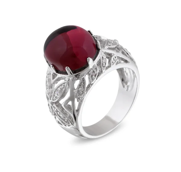 复古银戒指与红色的宝石 — 图库照片