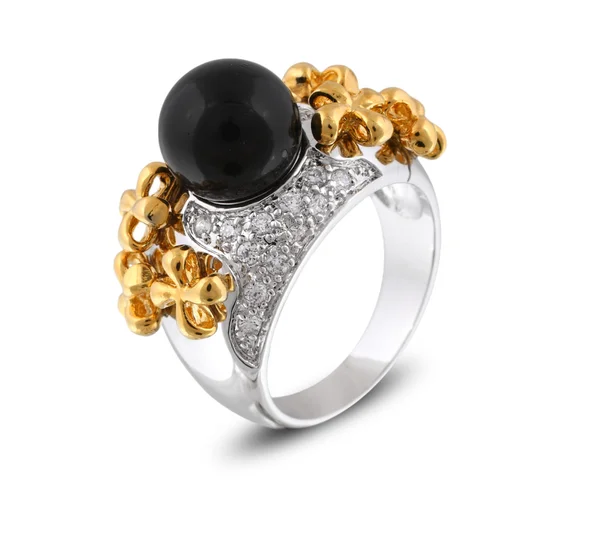 Stříbrný prsten s černou perlou — Stock fotografie