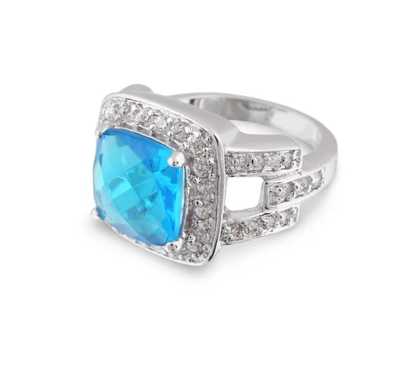 Stříbrný prsten s modrým klenot — Stock fotografie