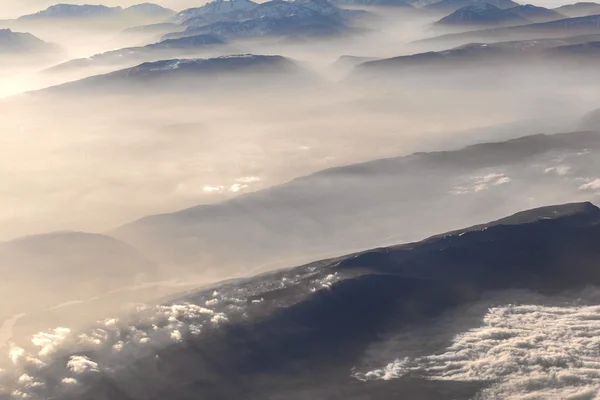 Blick auf die Berge der Alpen — Stockfoto