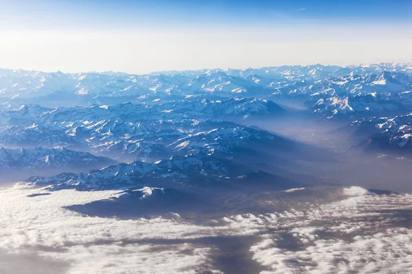 Widok na szczyty Alp — Zdjęcie stockowe