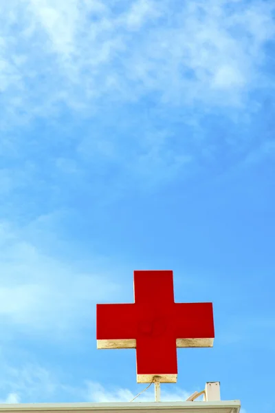 Německý červený kříž symbolizuje nemocnici nebo lékaře — Stock fotografie