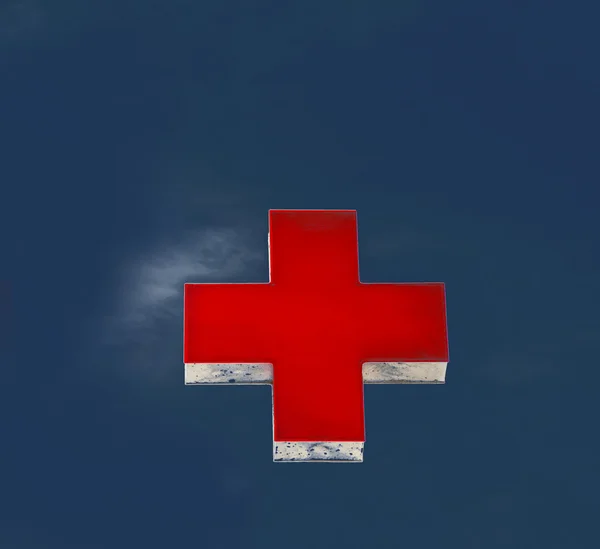 जर्मन लाल क्रॉस एक अस्पताल या डॉक्टर का प्रतीक है — स्टॉक फ़ोटो, इमेज