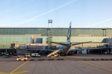 Cathay uçak ayakta terminal 2