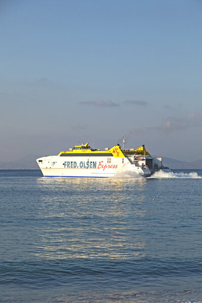 Ferry Bocayna Express from Fred Olsen on the ocean
