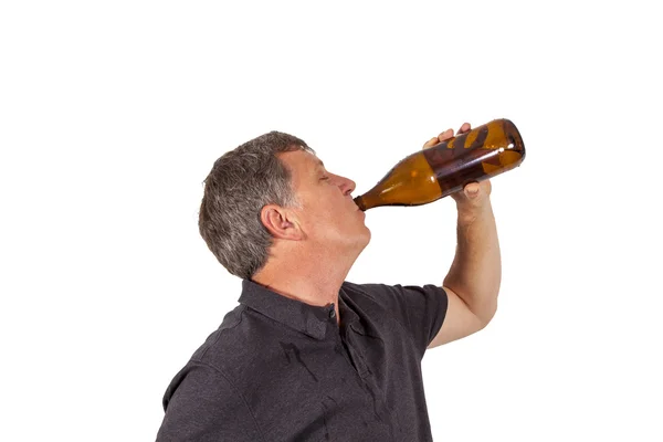 喝酒的男人 — 图库照片