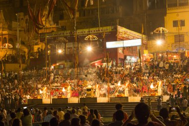 varanasi, renkli ana ghat gece