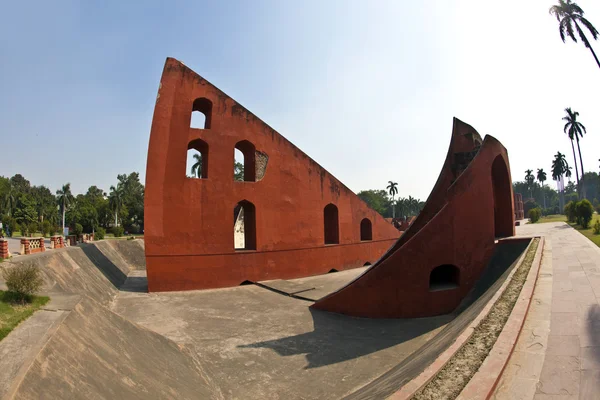 Астрономічна обсерваторія Янтар Мантар у Делі. — стокове фото