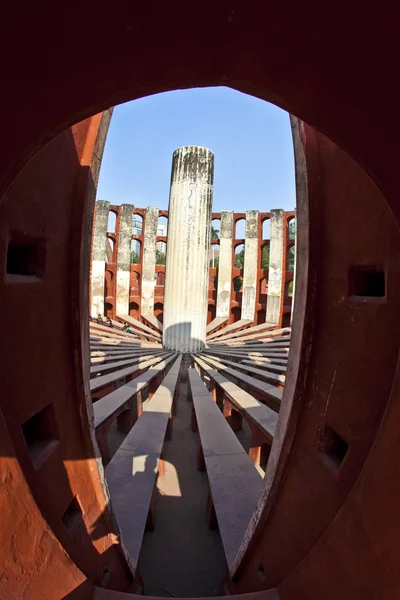 Csillagászati csillagvizsgáló Jantar Mantar Delhiben — Stock Fotó