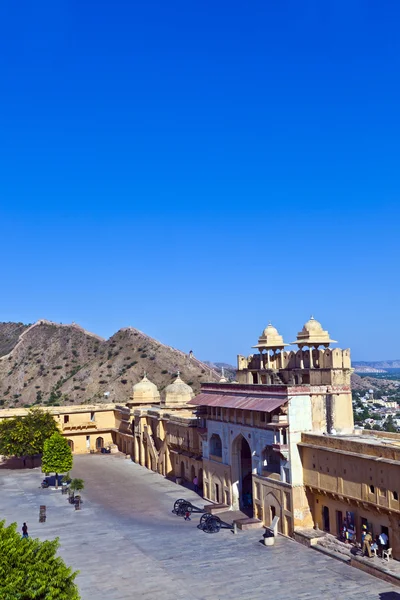 Jaipur şehrinde ünlü amber fort — Stok fotoğraf